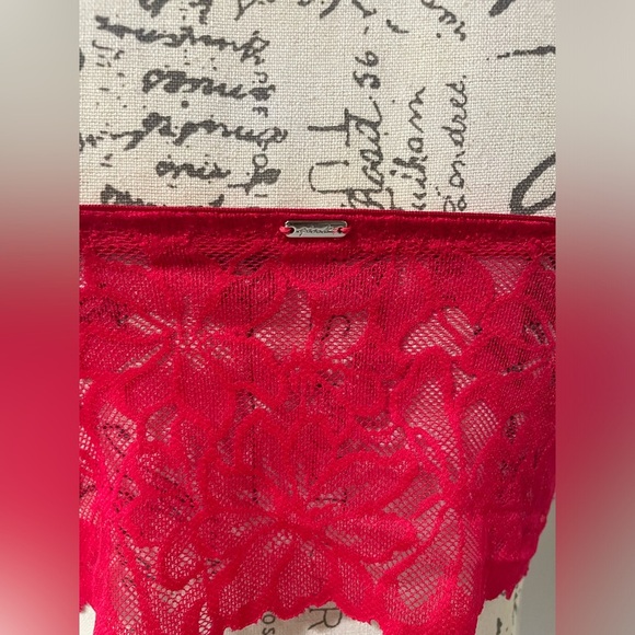 🍂 Victoria's Secret Red Lace Push Up Bralette EUC - Picture 7 of 8